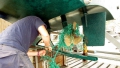 Simon Hall cutting away the Net from the Prop of Thiody 29-08-14 Pic by Tony Rive.jpg