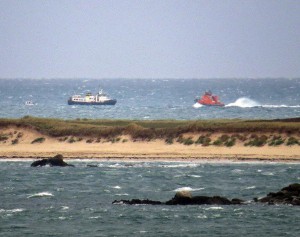 Lifeboat Spirit of Guernsey arriving in Big Russel to take tow from Bon Mairn de Serk 24-10-15 Pic by Tony Rive (1)