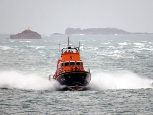 Spirit of Guernsey returning to St Peter Port after being stood down from a search 22-12-15 Pic by Tony Rive (5)